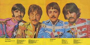 SGT. PEPPER'S LONELY HEARTS CLUB BAND. REVOLVER 2LP (Antrop П91 00117) – color tints of the gatefold sleeve